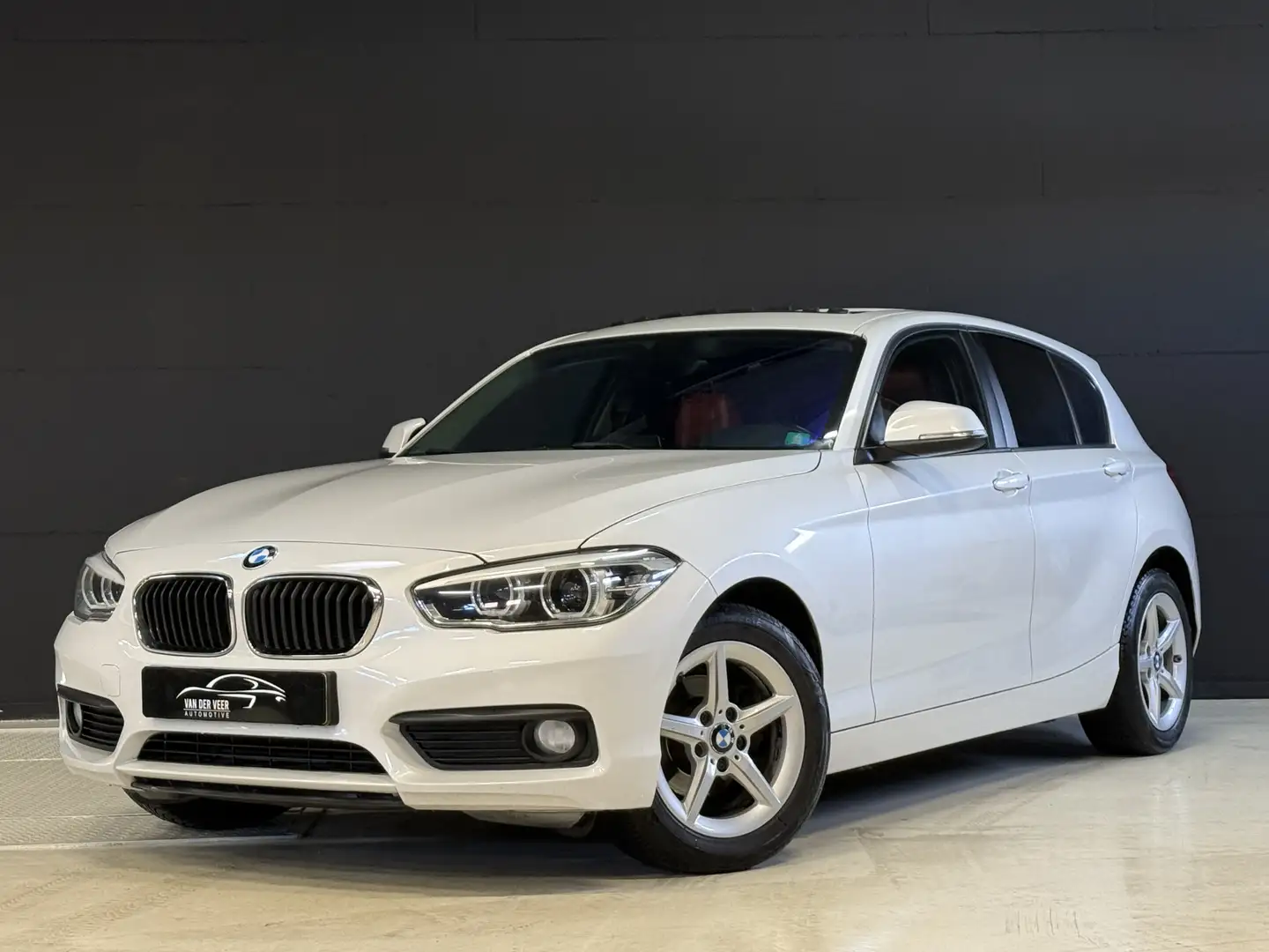 BMW 118 1-serie 118i Corporate Lease Executive | Schuif/ka Weiß - 1