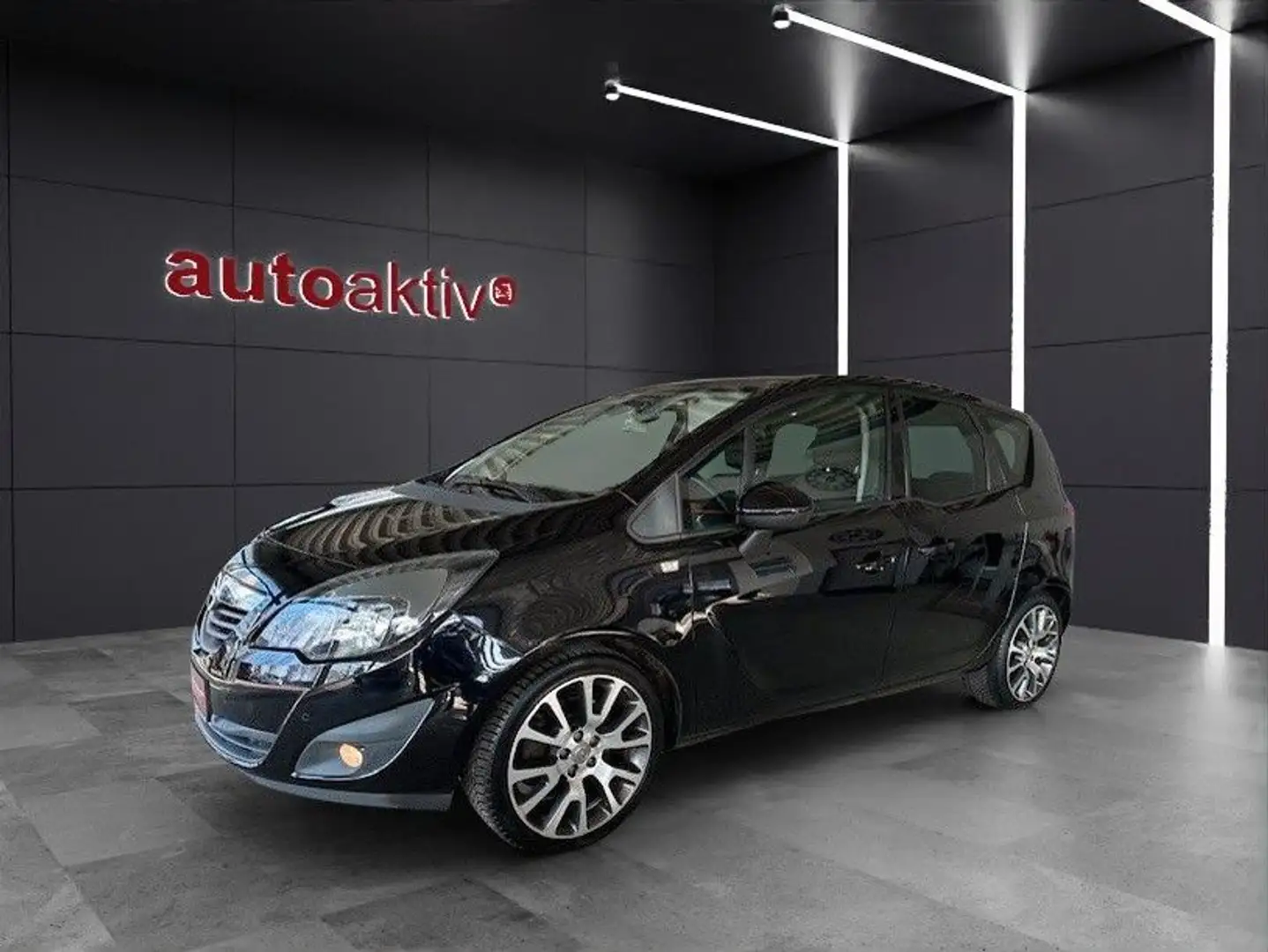 Opel Meriva B Design Edition/Pano/Navi/S+L Hzg/Alu/PD Schwarz - 1
