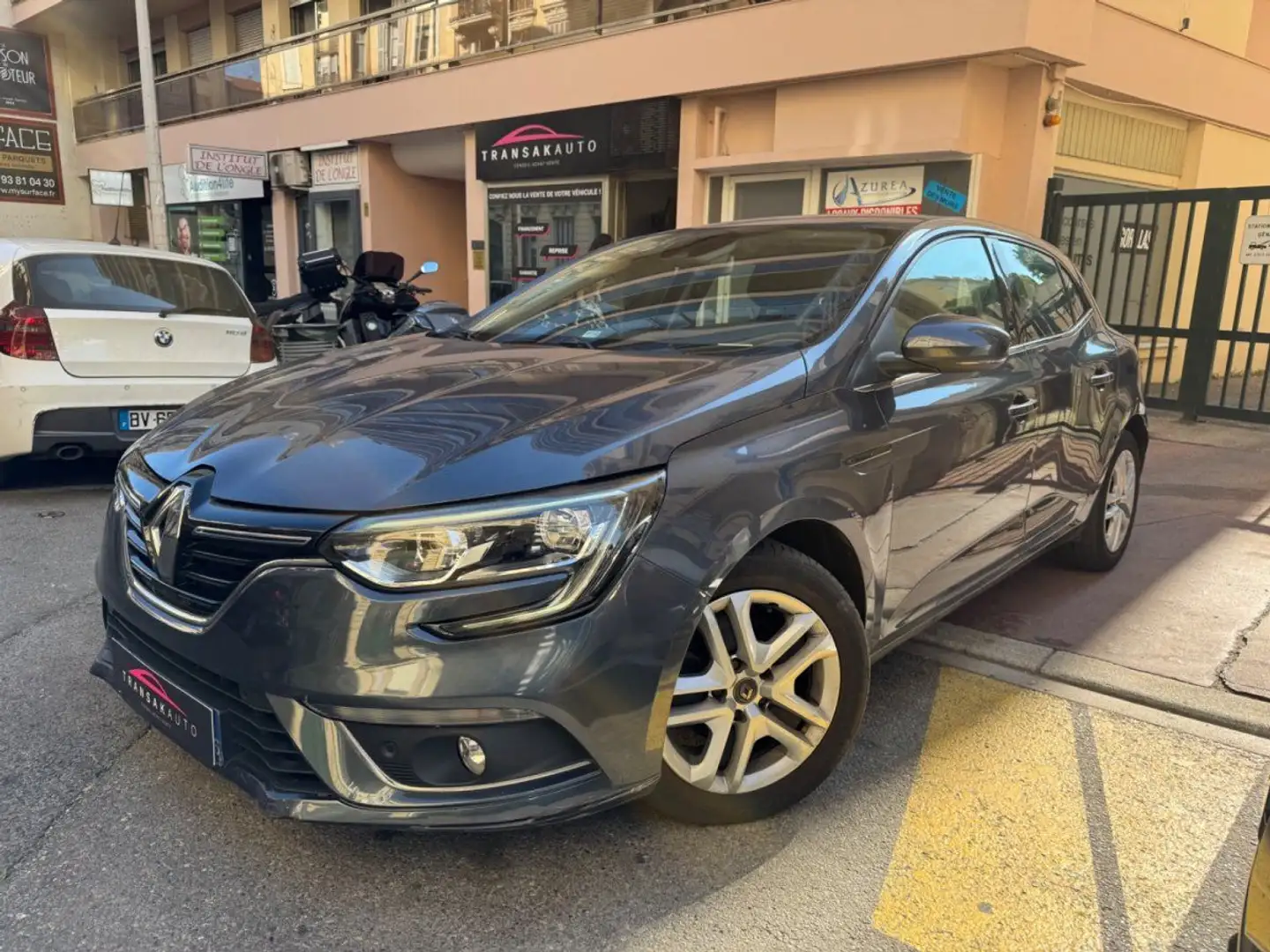 Renault Megane IV BERLINE BUSINESS 1.5l dCi 110 Energy Business Gris - 1