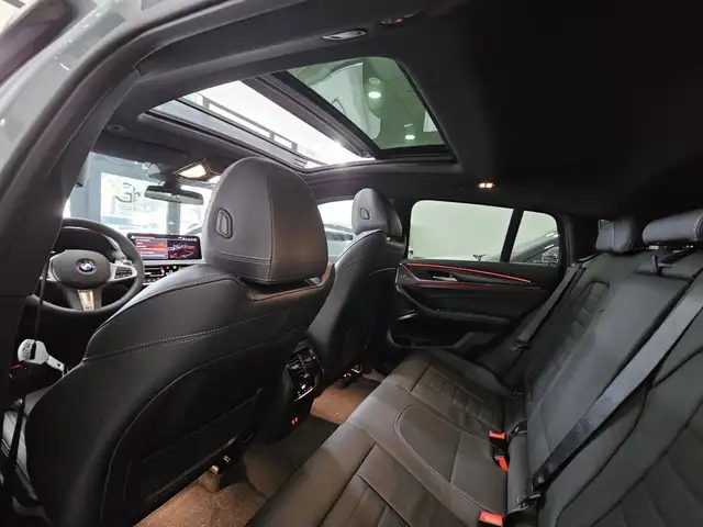 BMW X4 view 30