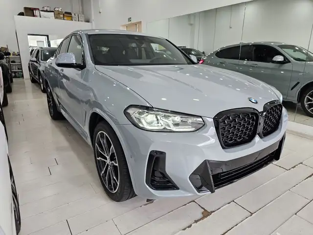 BMW X4 view 2