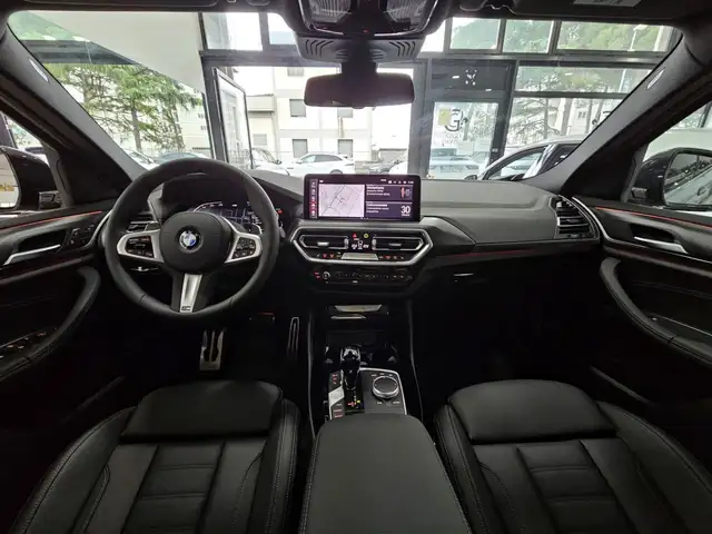 BMW X4 view 15