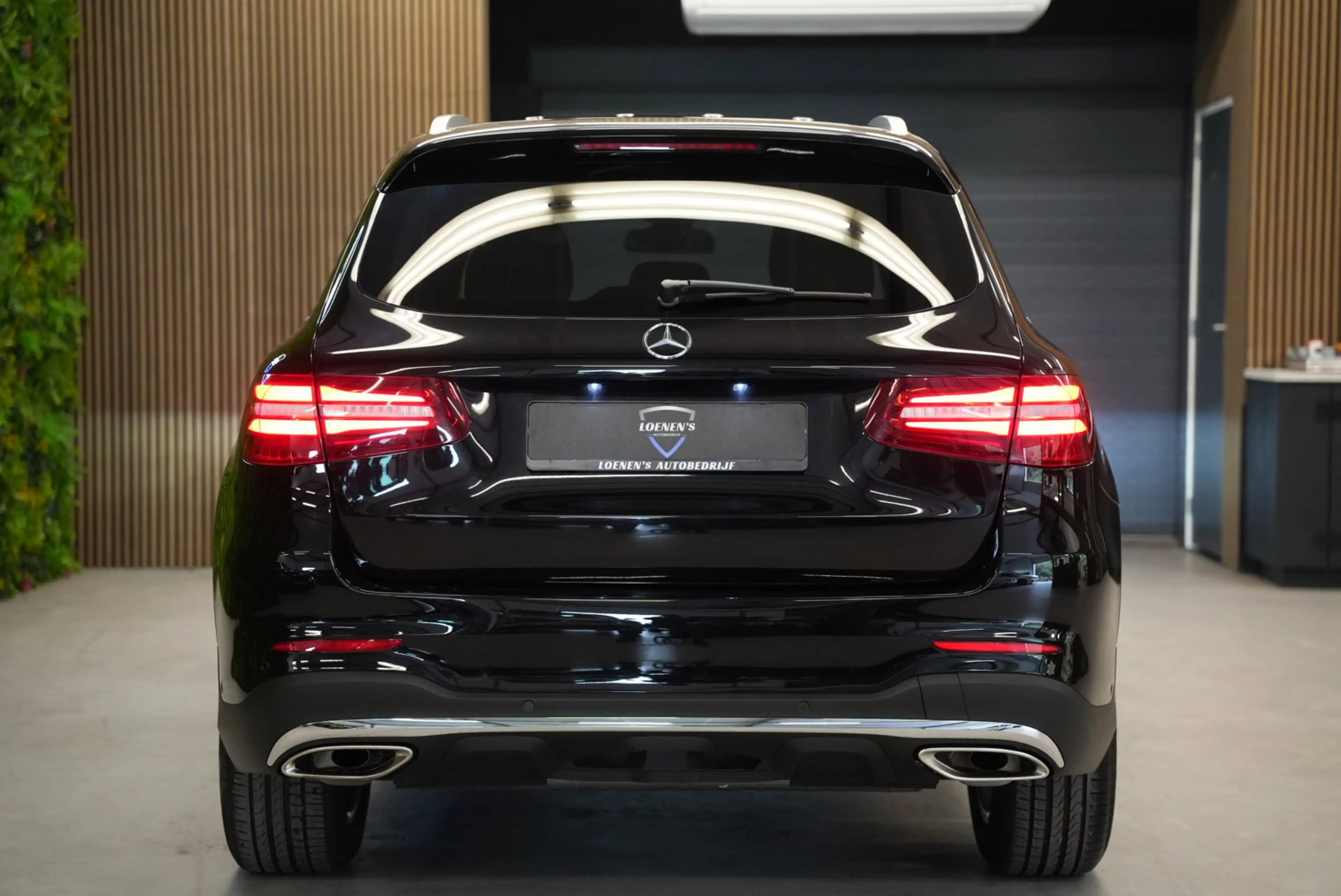 Mercedes-Benz GLC 250 4MATIC AMG / Luchtvering / Trekhaak / 360 Camera / — photo 12