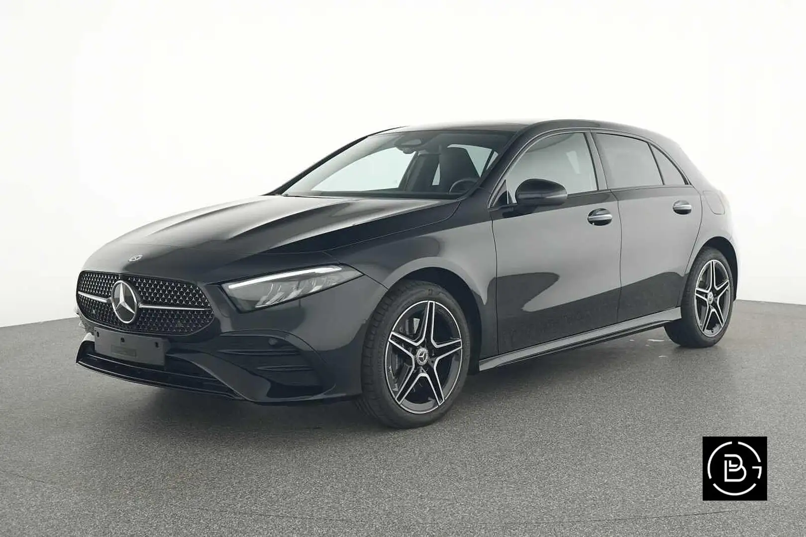 Mercedes-Benz A 250 e Hybrid AMG Line - Pack Night Schwarz - 1