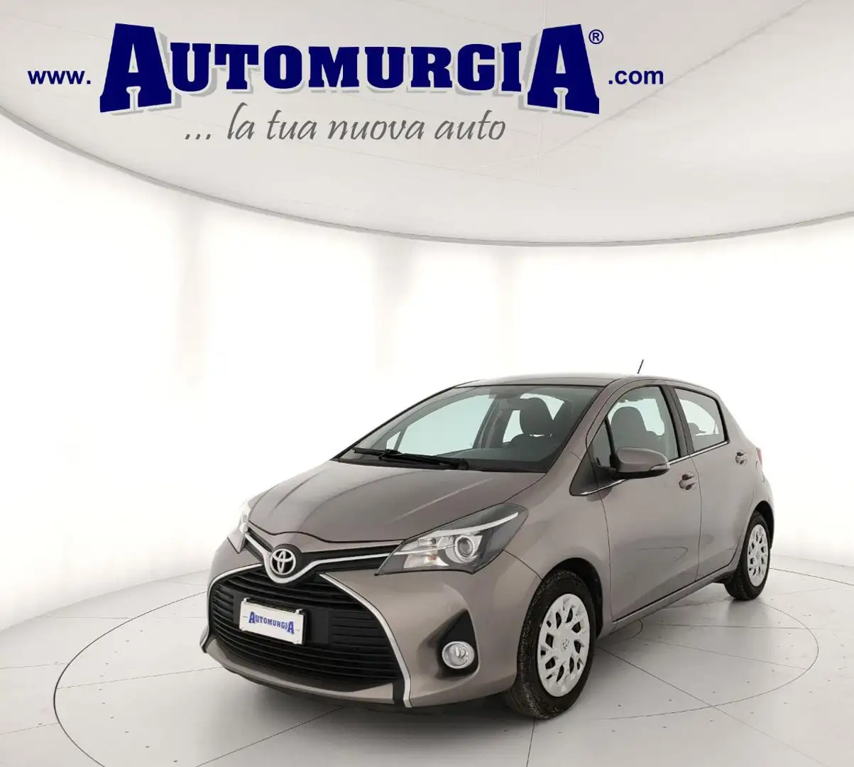 Toyota Yaris 1.0 5 porte Lounge Beige - 2