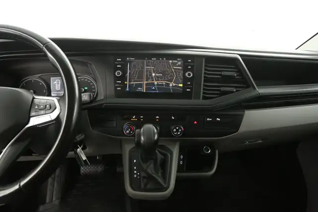 Volkswagen Transporter view 12