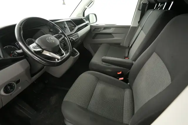 Volkswagen Transporter view 23