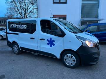 NV300 Ambulance 2022