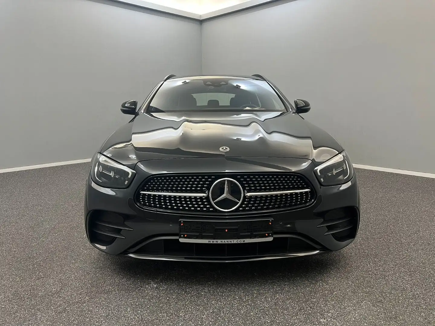 Mercedes-Benz E 300 e T AMg LINE*PANO*ACC*BURM*NIGHT*2022 Gris - 2