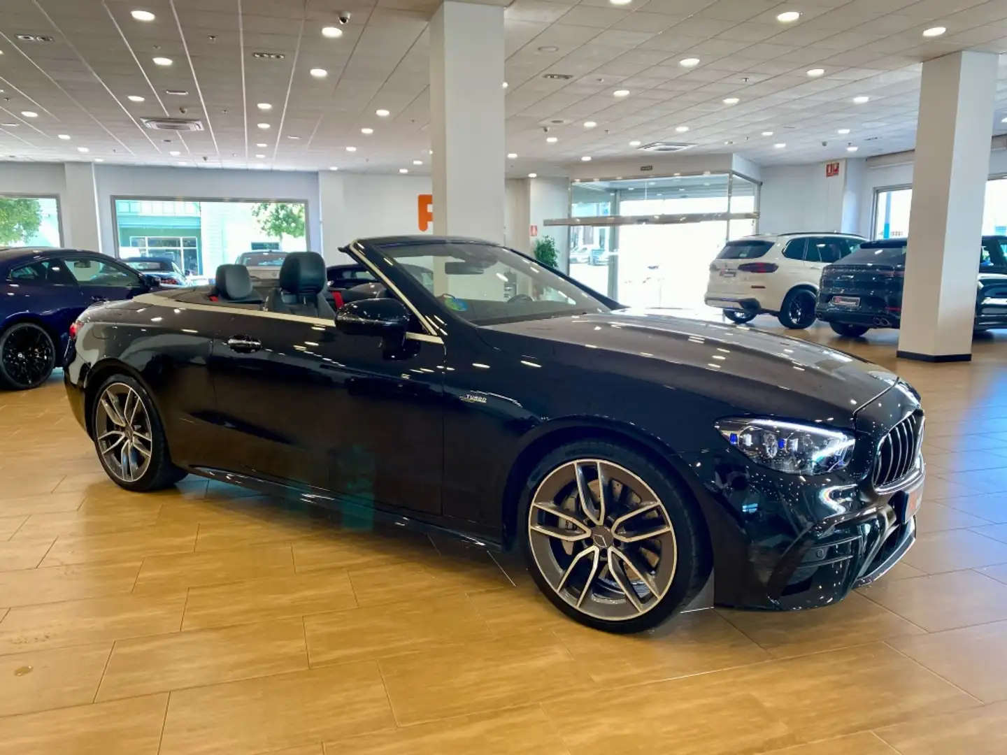Mercedes-Benz E 53 AMG Cabrio 4Matic+ 9G-Tronic Negro - 2