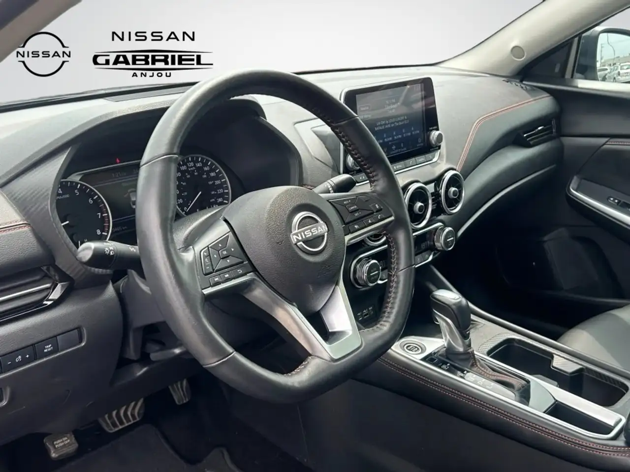 Nissan Sentra снимка Nissan Sentra
