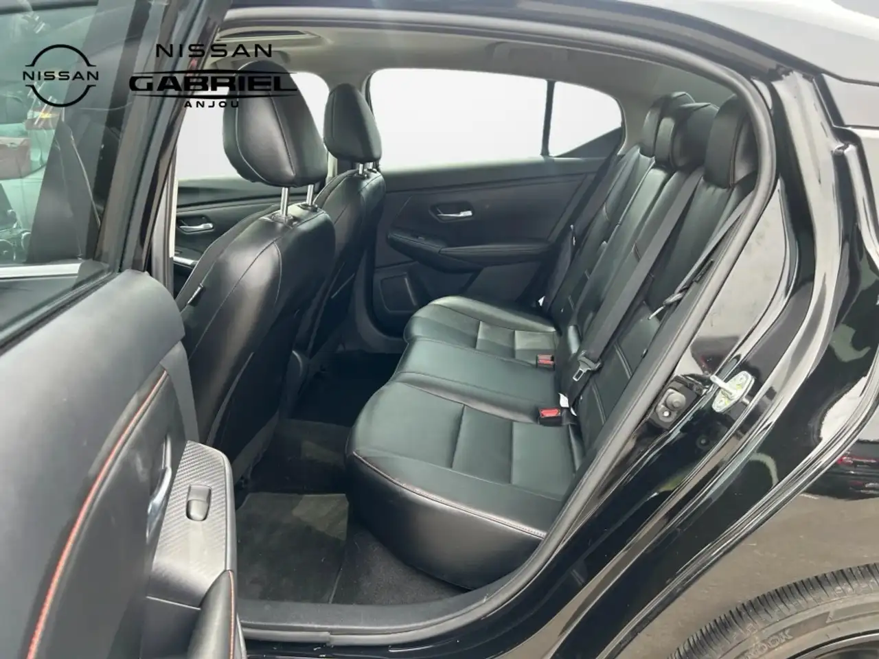 Nissan Sentra снимка Nissan Sentra