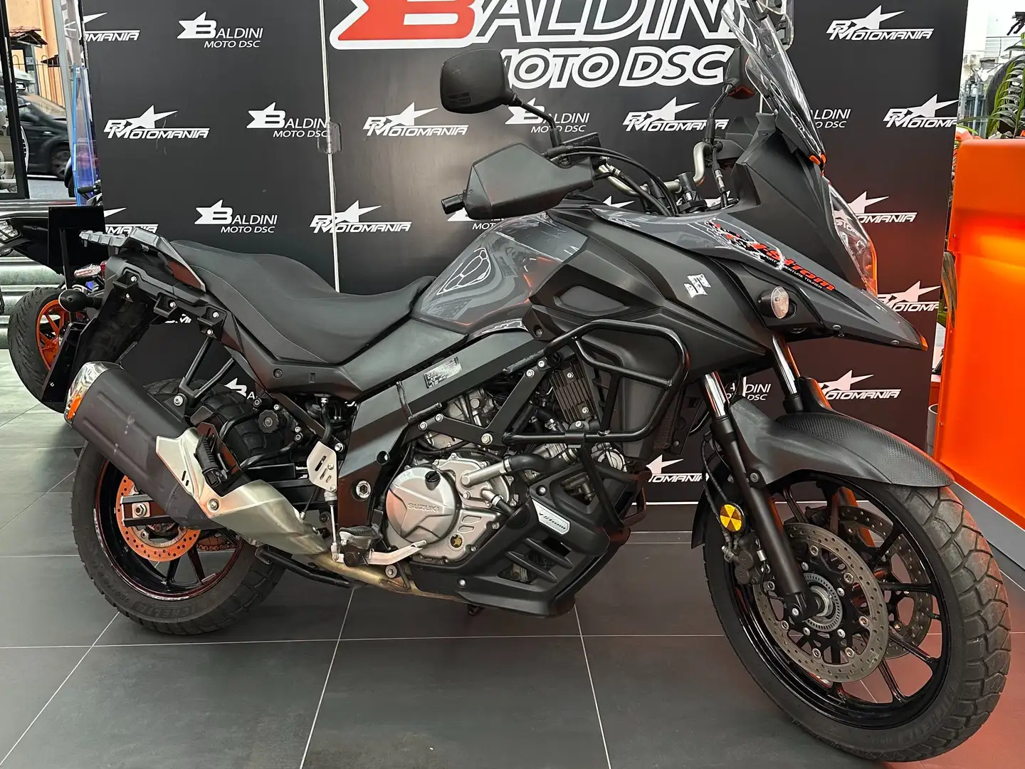 Suzuki V-Strom 650 - 2