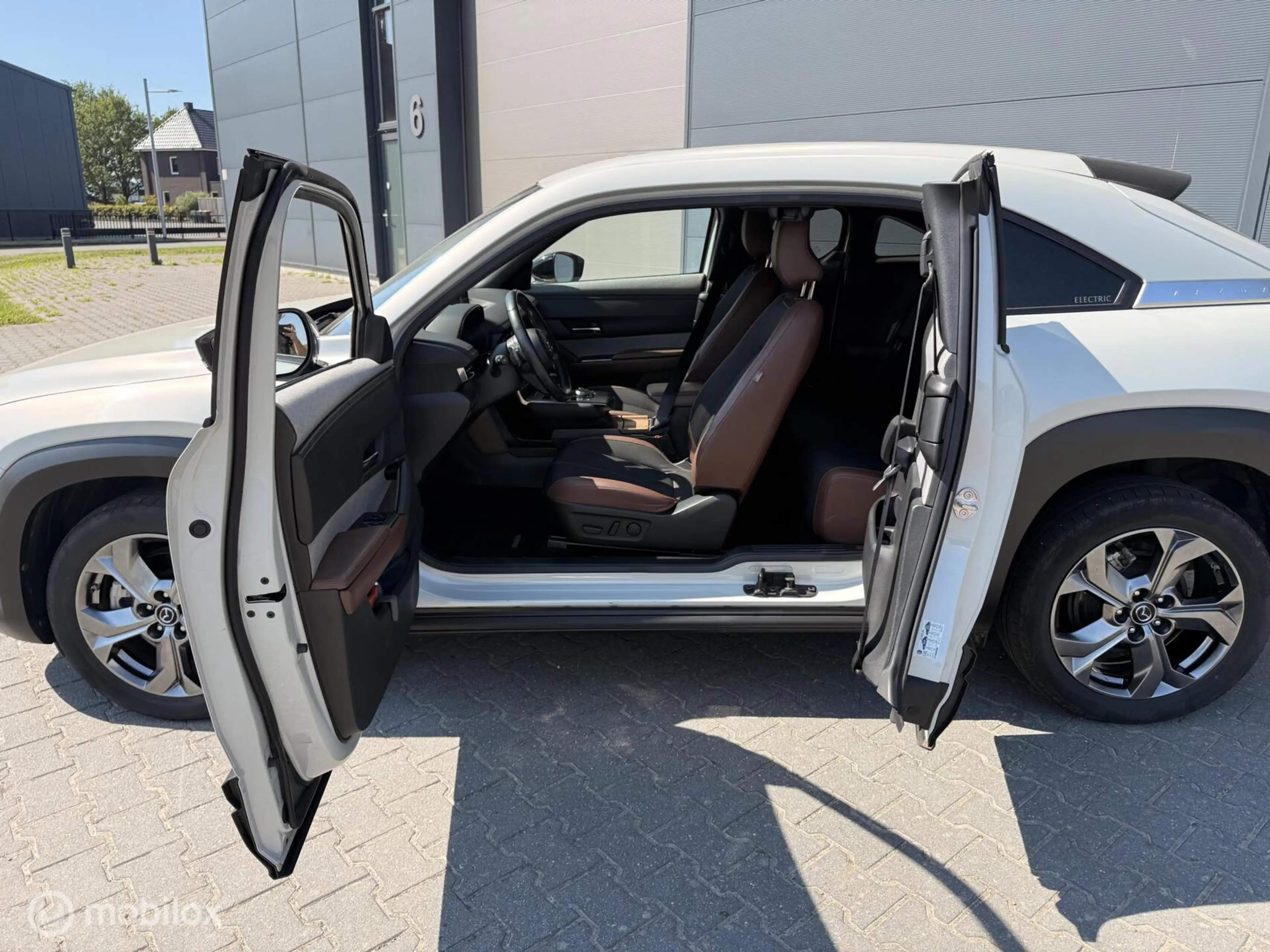 Mazda MX-30 e-SkyActiv 145 Comfort 36 kWh | SOH 94% | CCS | HU — photo 15