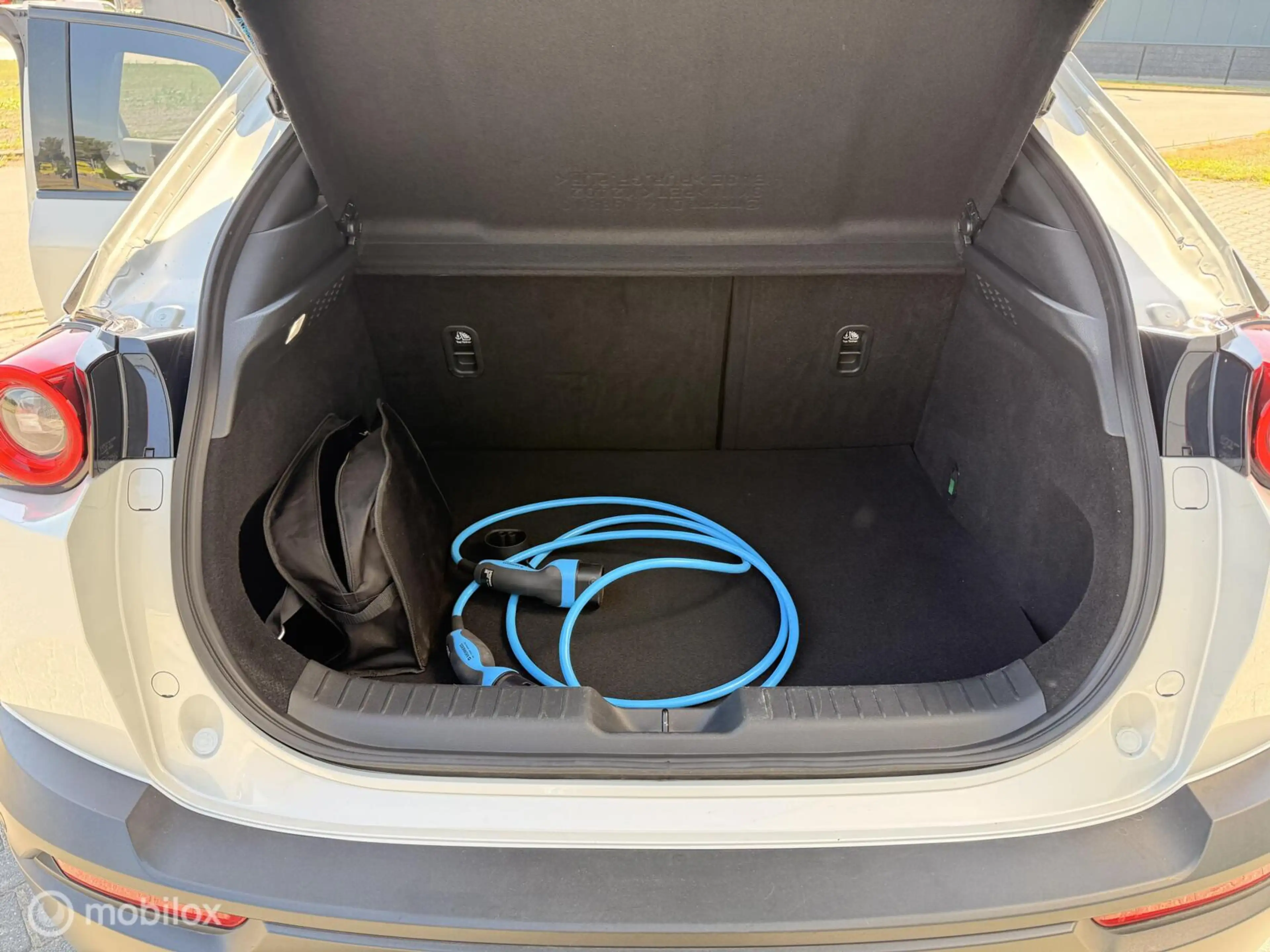 Mazda MX-30 e-SkyActiv 145 Comfort 36 kWh | SOH 94% | CCS | HU — photo 21