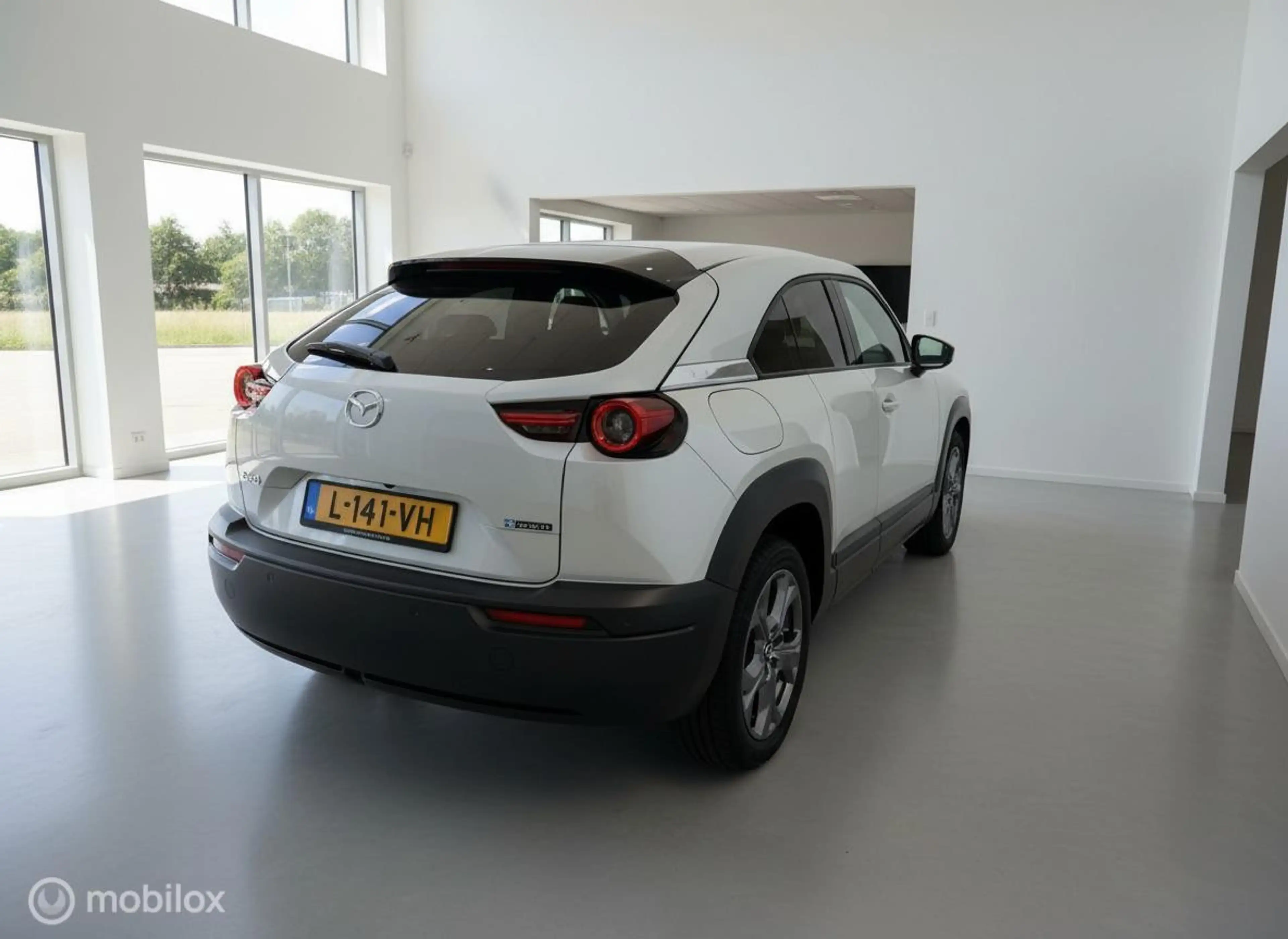 Mazda MX-30 e-SkyActiv 145 Comfort 36 kWh | SOH 94% | CCS | HU — photo 7