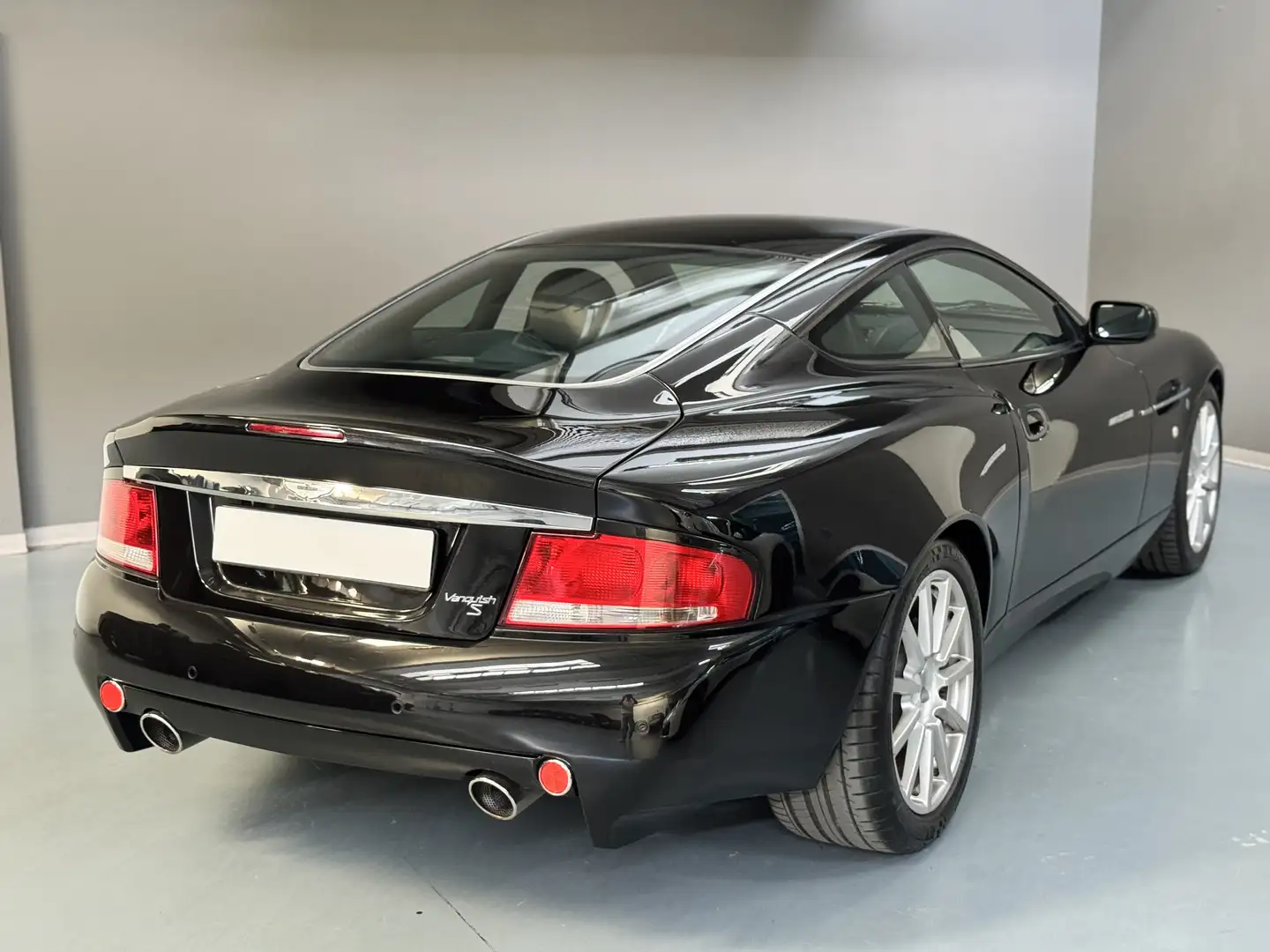 Aston Martin Vanquish Coupe 6.0 V12 S LIMITED UNICO ESEMPLARE IN ITALIA! Nero - 2
