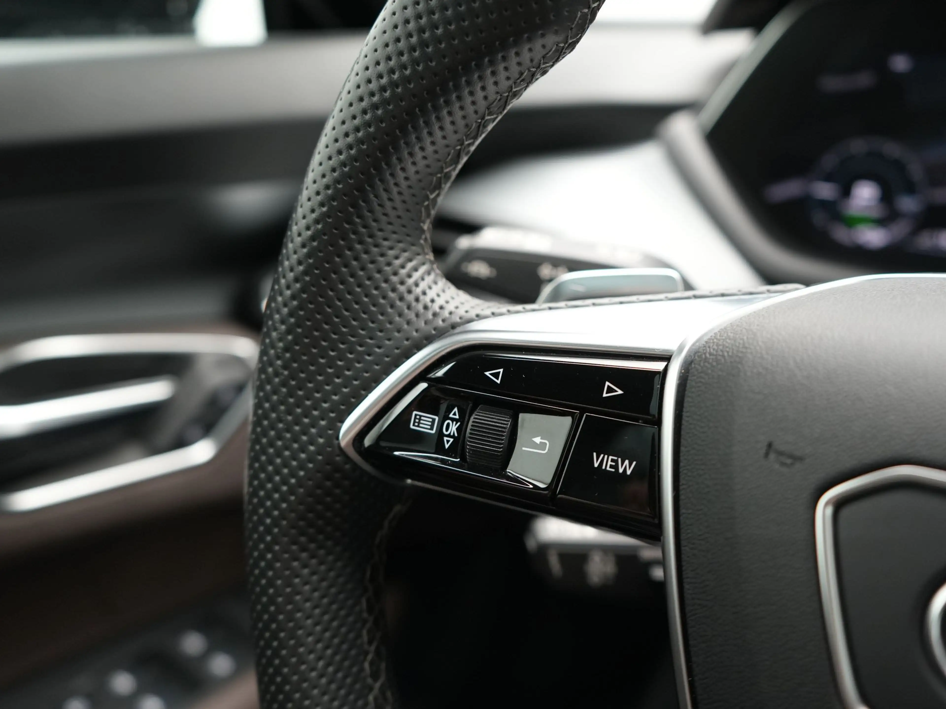 Audi e-tron GT 93 kWh 476pk Dealer O.H | Panodak | Head Up | Adap — photo 27