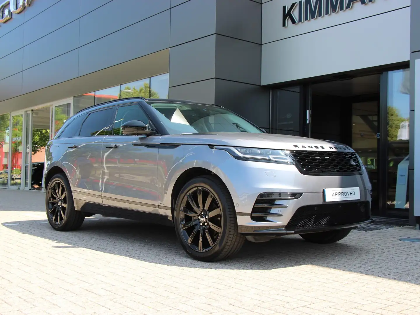 Land Rover Range Rover Velar P250 Turbo AWD R-Dynamic SE Grijs - 2
