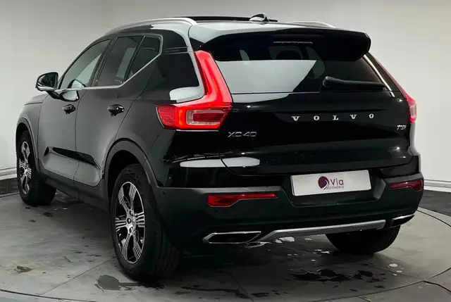Volvo XC40 view 6