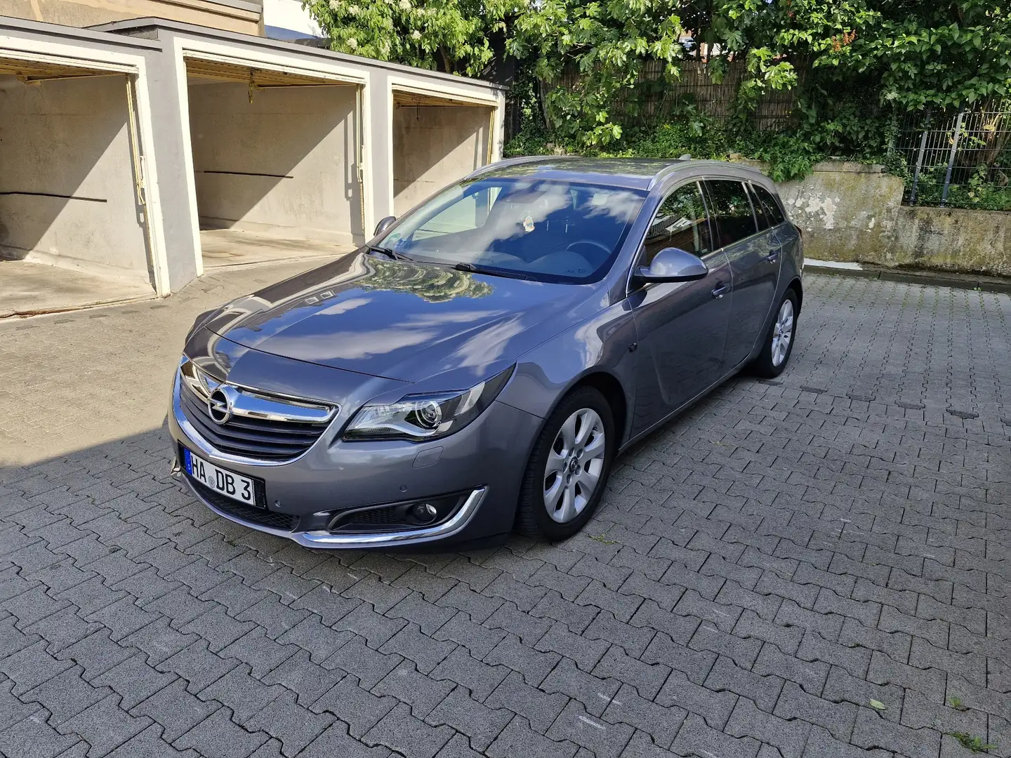 Opel Insignia 1.6 CDTI Sports Tourer ecoFLEXStart/Stop Edition Grau - 2