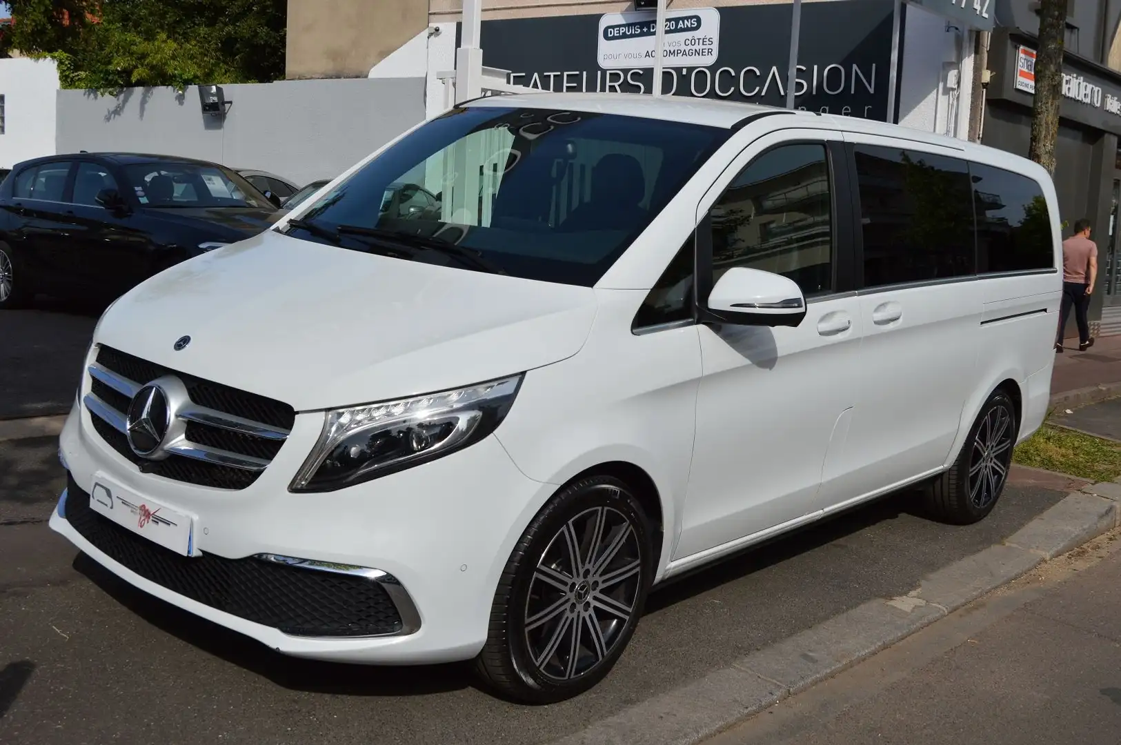 Mercedes-Benz V 300 300 D LONG AVANTGARDE 9G-TRONIC 154G - 1