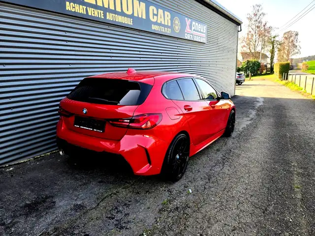 BMW 1 Series view 10