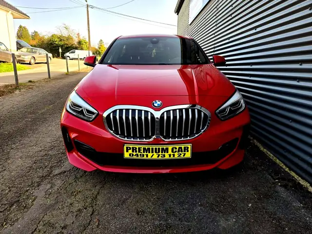BMW 1 Series view 6