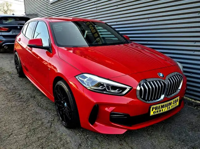 BMW 1 Series view 5