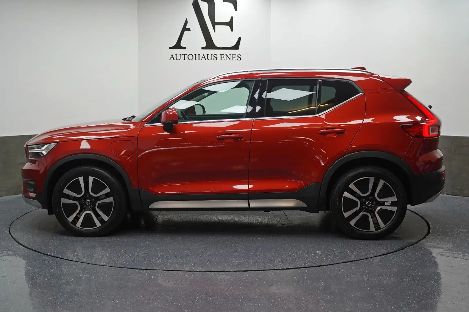 Volvo XC40 Inscription Expression Recharged 360°CAM Roşu - 2