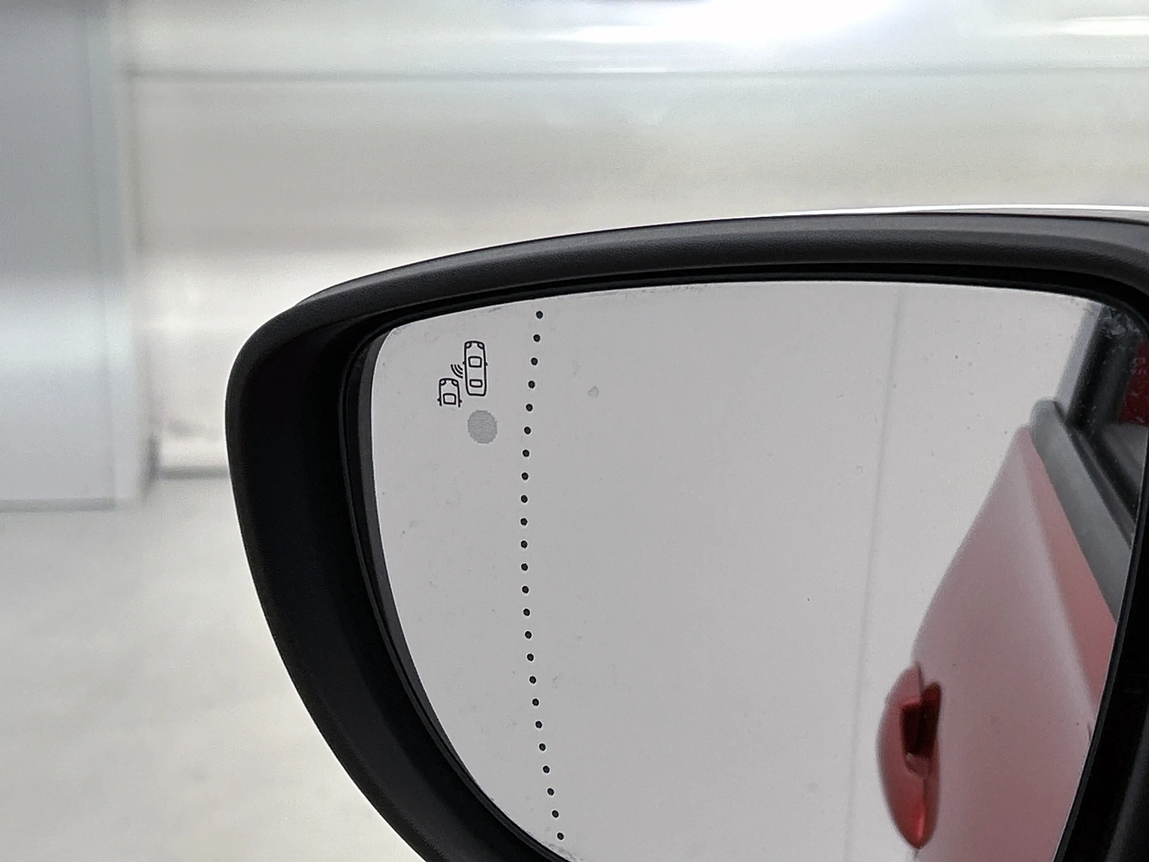 Renault ZOE R135 Iconic 52 kWh Camera, CarPlay, Bose — photo 25