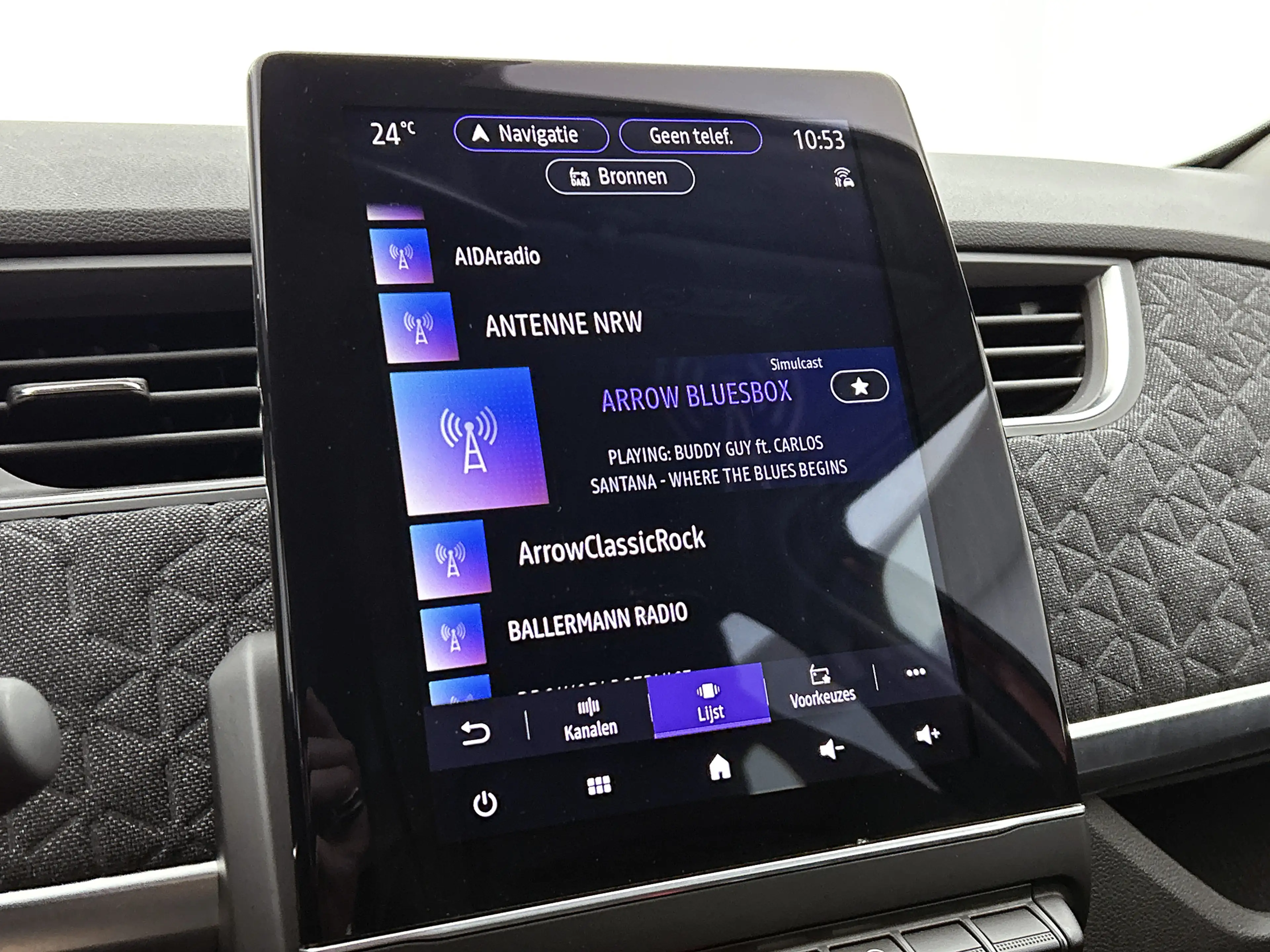 Renault ZOE R135 Iconic 52 kWh Camera, CarPlay, Bose — photo 10