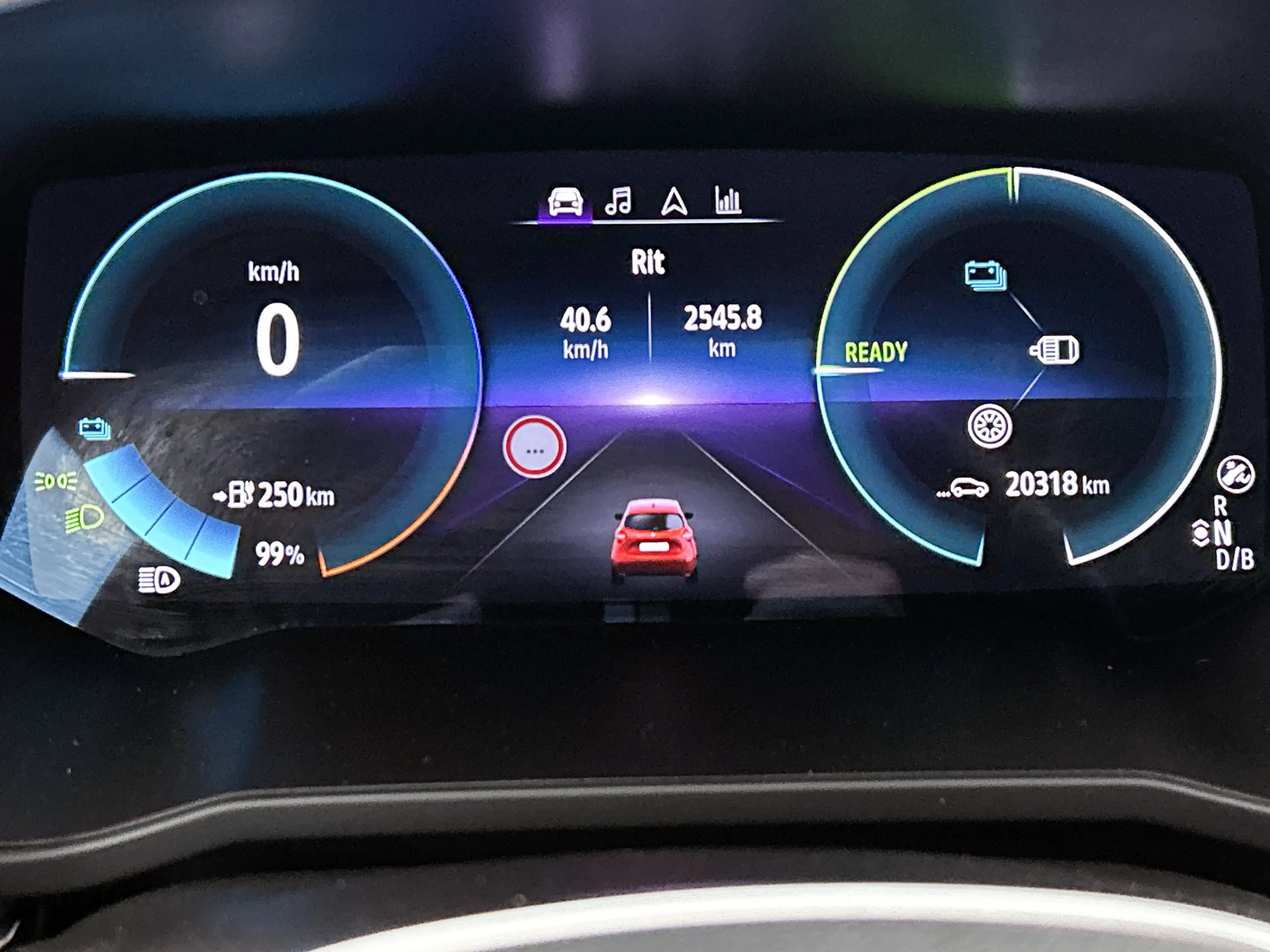 Renault ZOE R135 Iconic 52 kWh Camera, CarPlay, Bose — photo 26