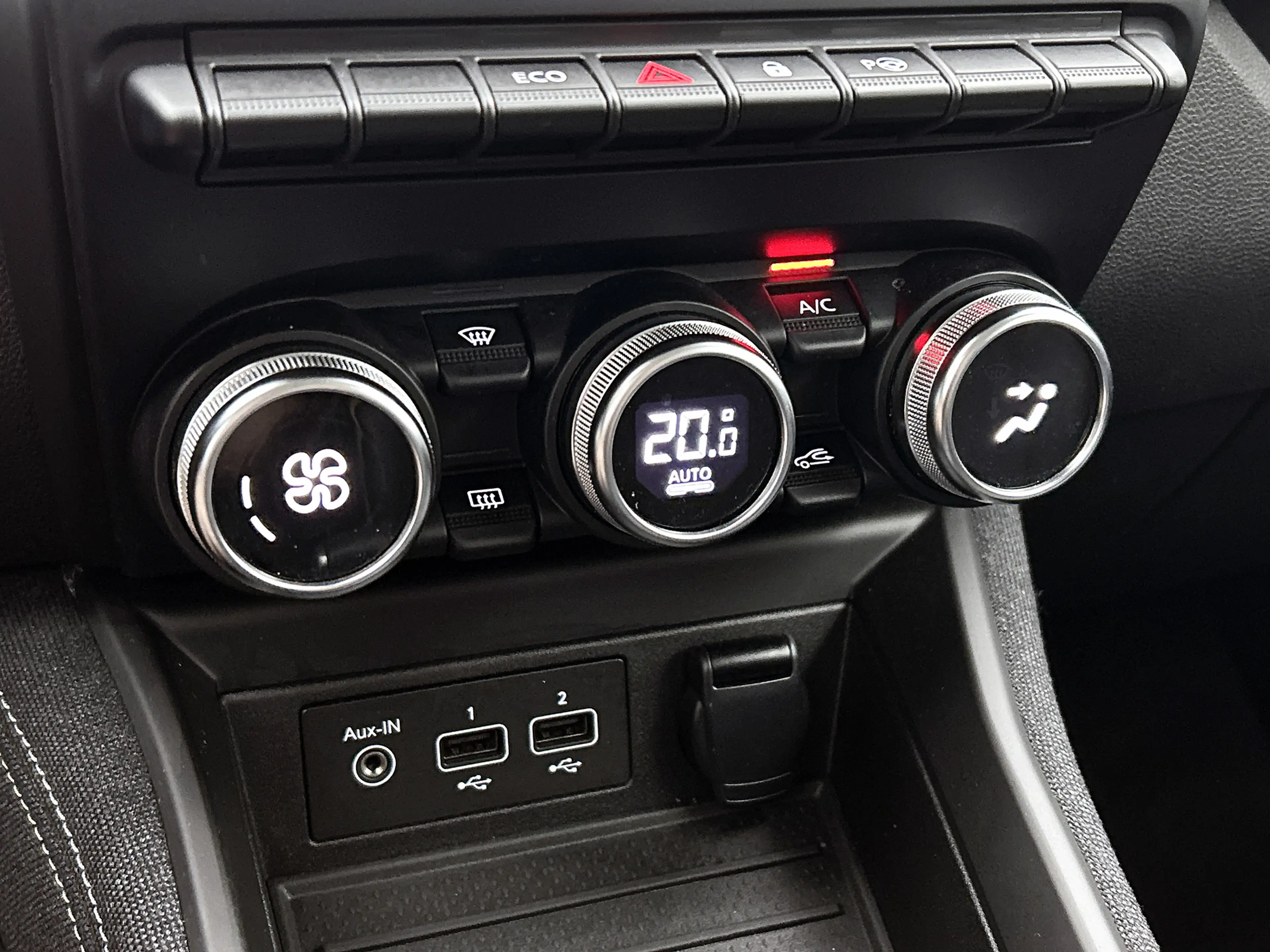 Renault ZOE R135 Iconic 52 kWh Camera, CarPlay, Bose — photo 29