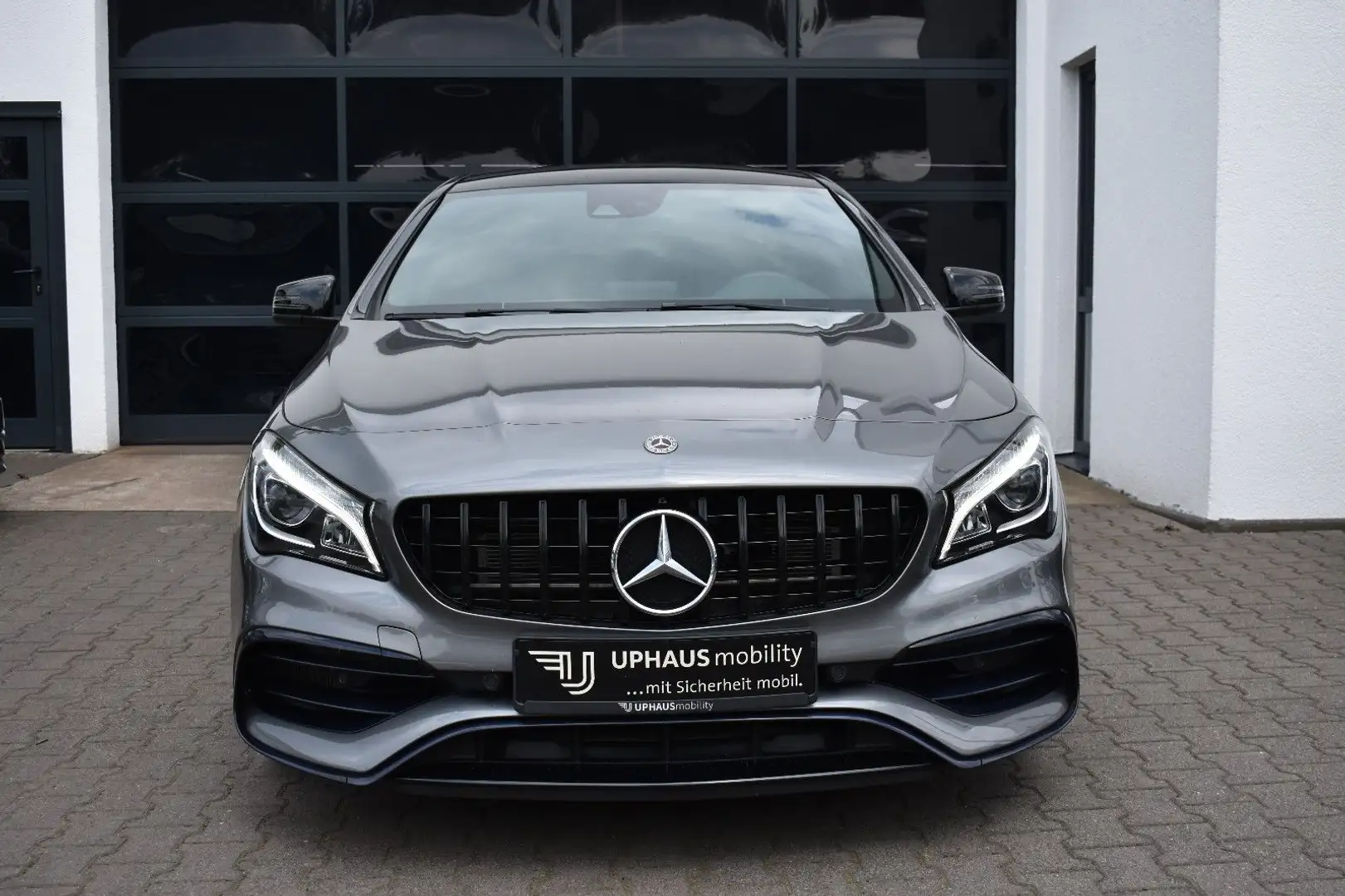 Mercedes-Benz CLA 45 AMG 4-Matic Gris - 2