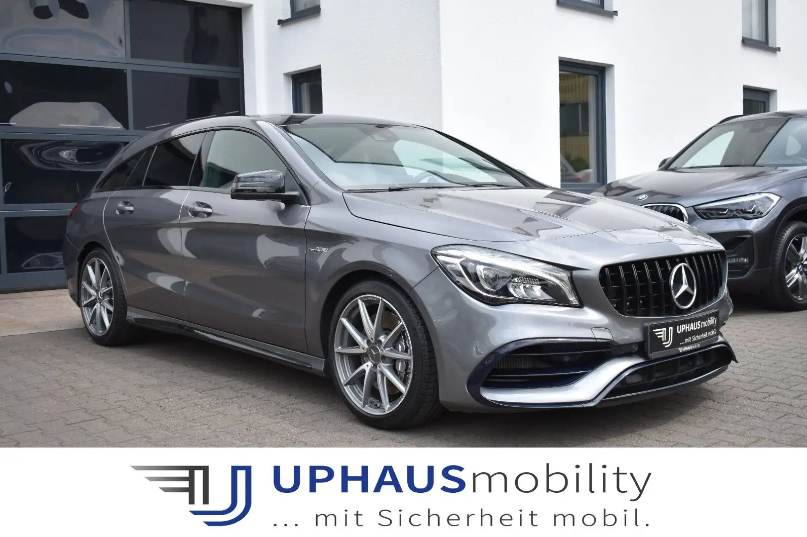 Mercedes-Benz CLA 45 AMG 4-Matic Gris - 1