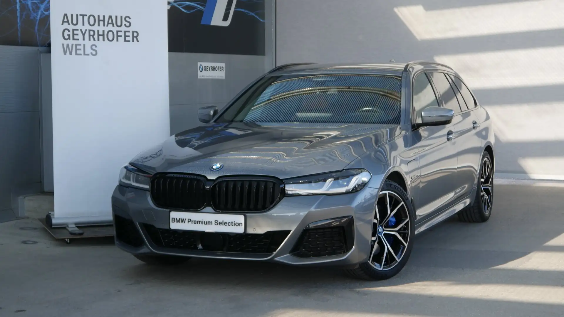 BMW 530 530e xDrive Grijs - 2