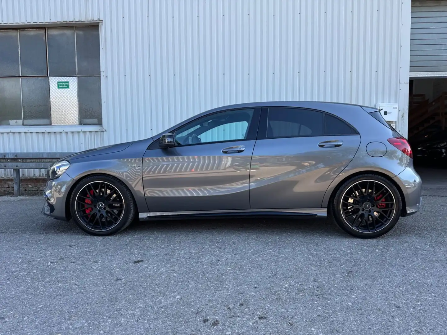 Mercedes-Benz A 45 AMG 4Matic*LED*Performance*Night Paket* Grau - 2