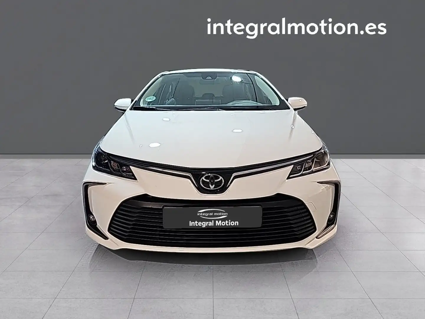 Toyota Corolla Sedán  125H Active Tech Blanco - 2