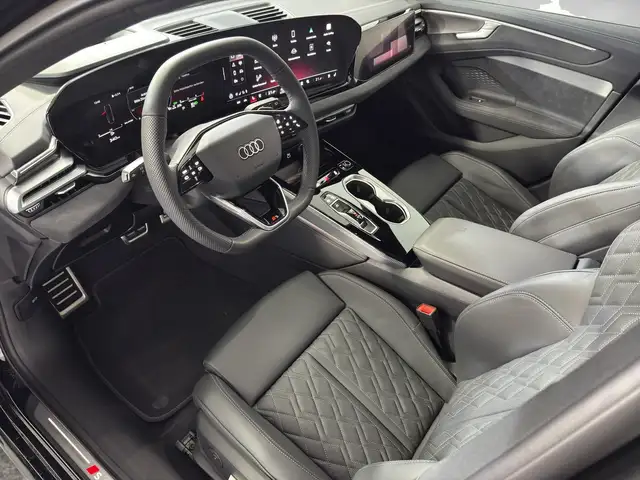 Audi A6 view 6