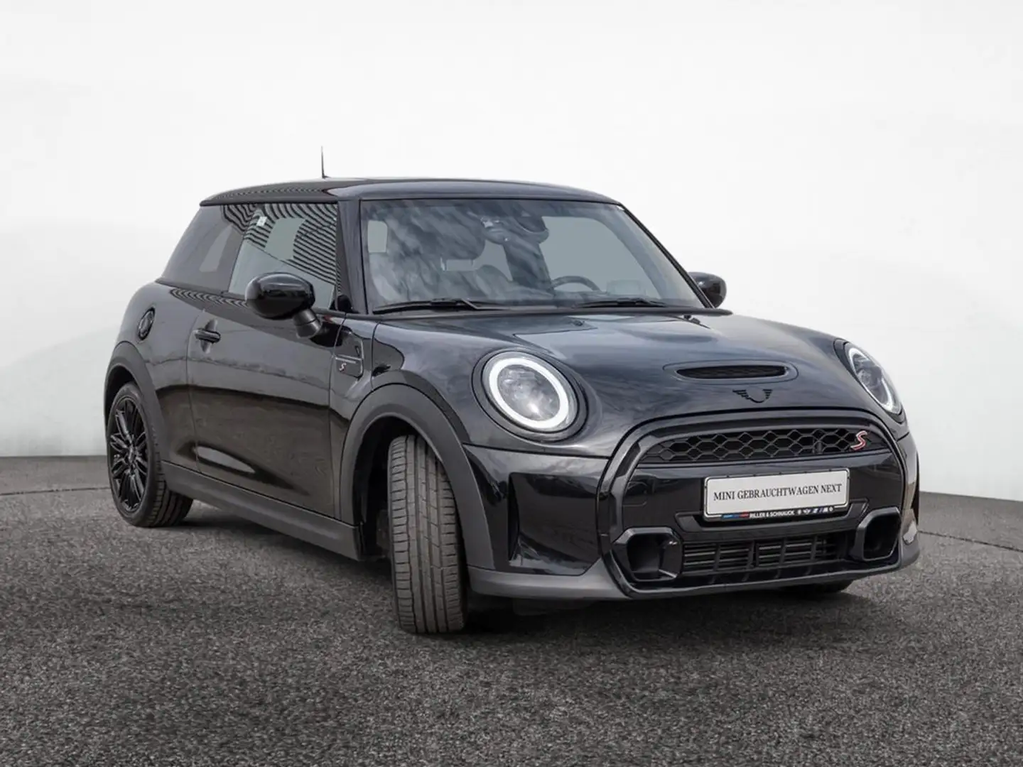 MINI Cooper S Classic Trim PANO+HUD+KAM+LED Schwarz - 2