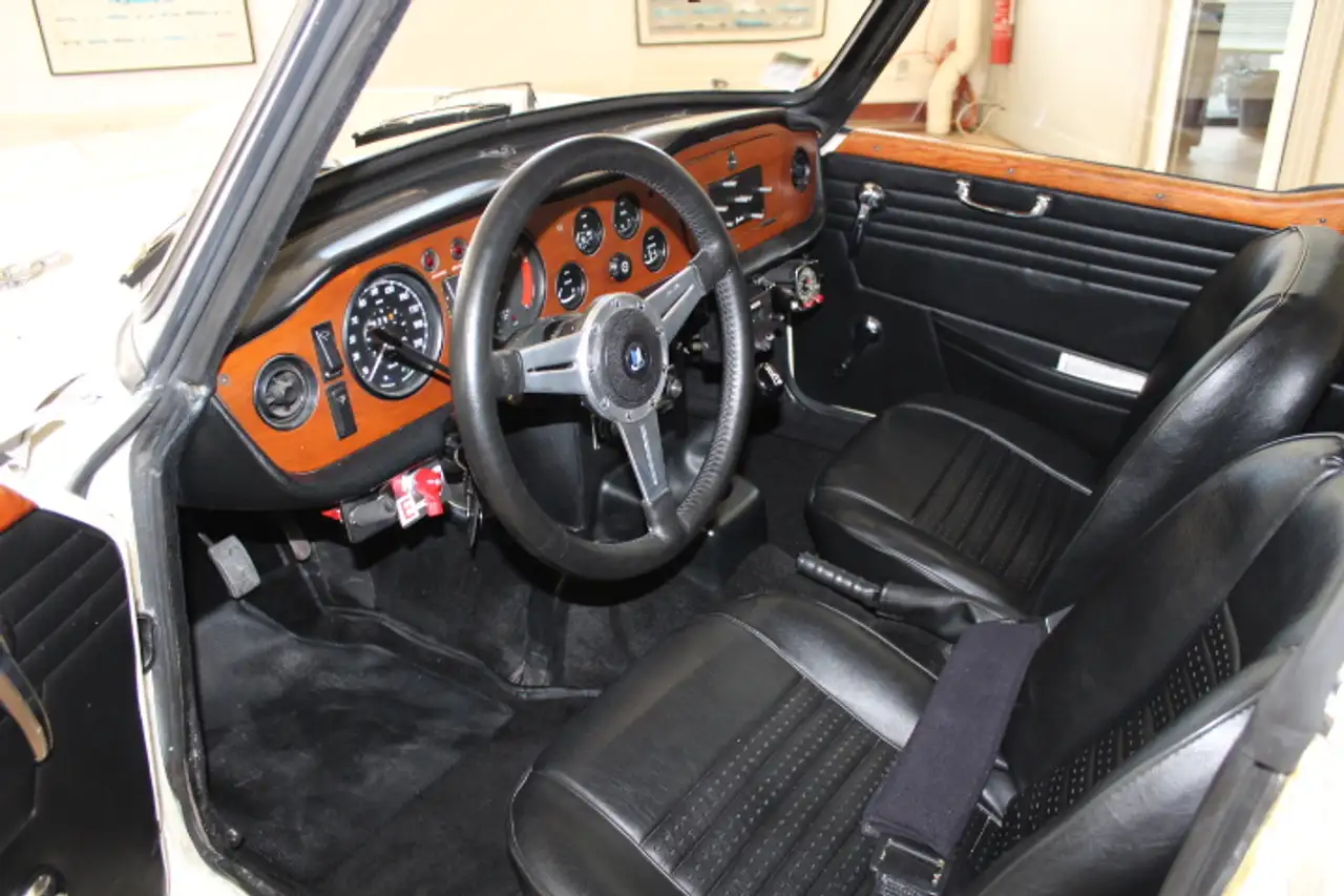 Triumph TR6 PI INJECTION, foto 9