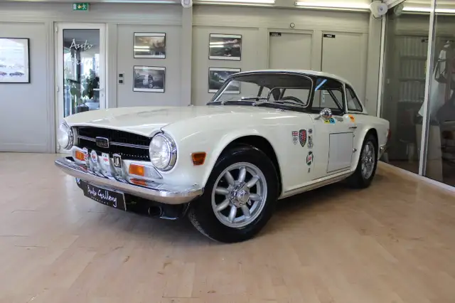 Triumph TR6 PI INJECTION
