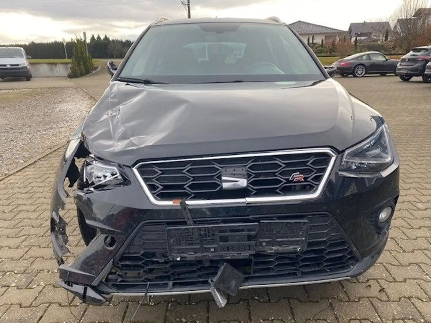 SEAT Arona FR 1,0 TSi DSG SHZ AHK PDC UNFALLFAHRZEZUG Noir - 2