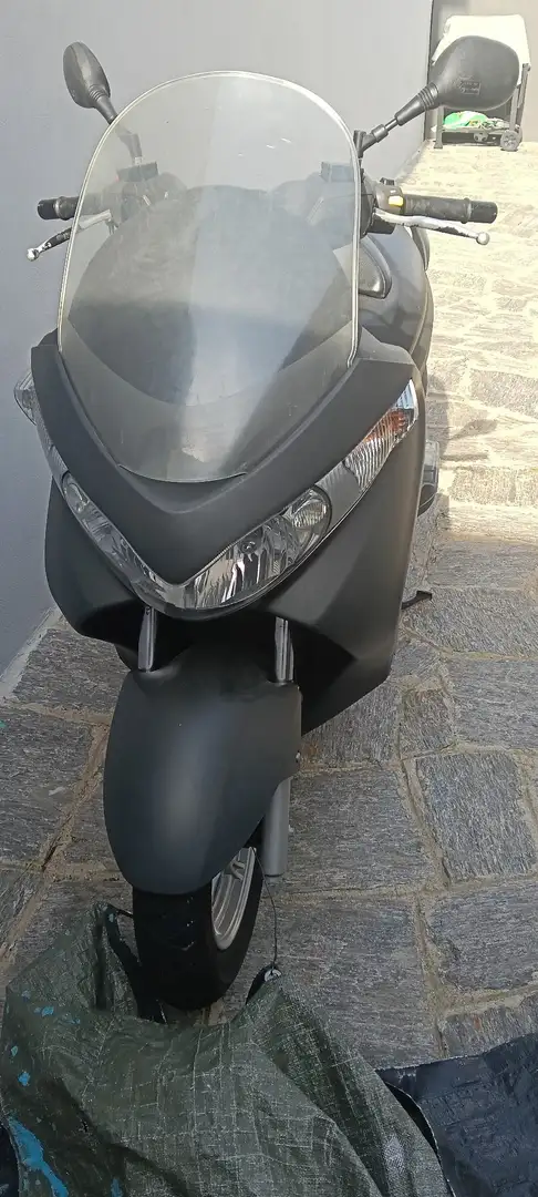 Suzuki Burgman 200 Gris - 1