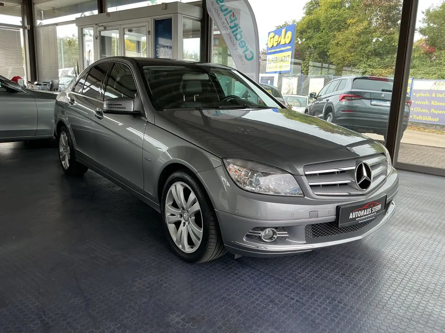 Mercedes-Benz C 180 C -Klasse Lim. C 180 CGI BlueEfficiency Argent - 1