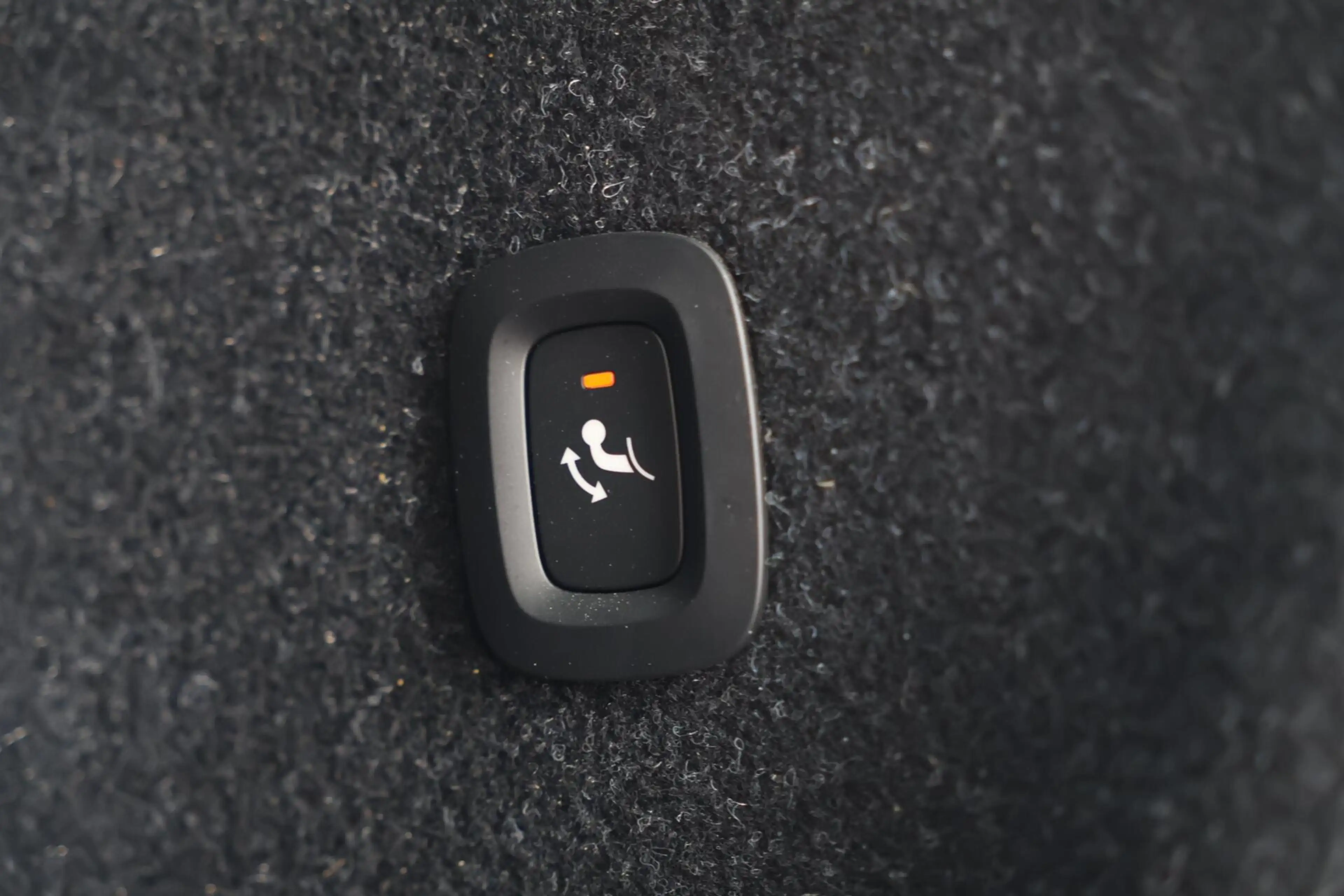 Volvo XC40 T5 Recharge Core Bright | Stoelverwarming | Trekha — photo 13