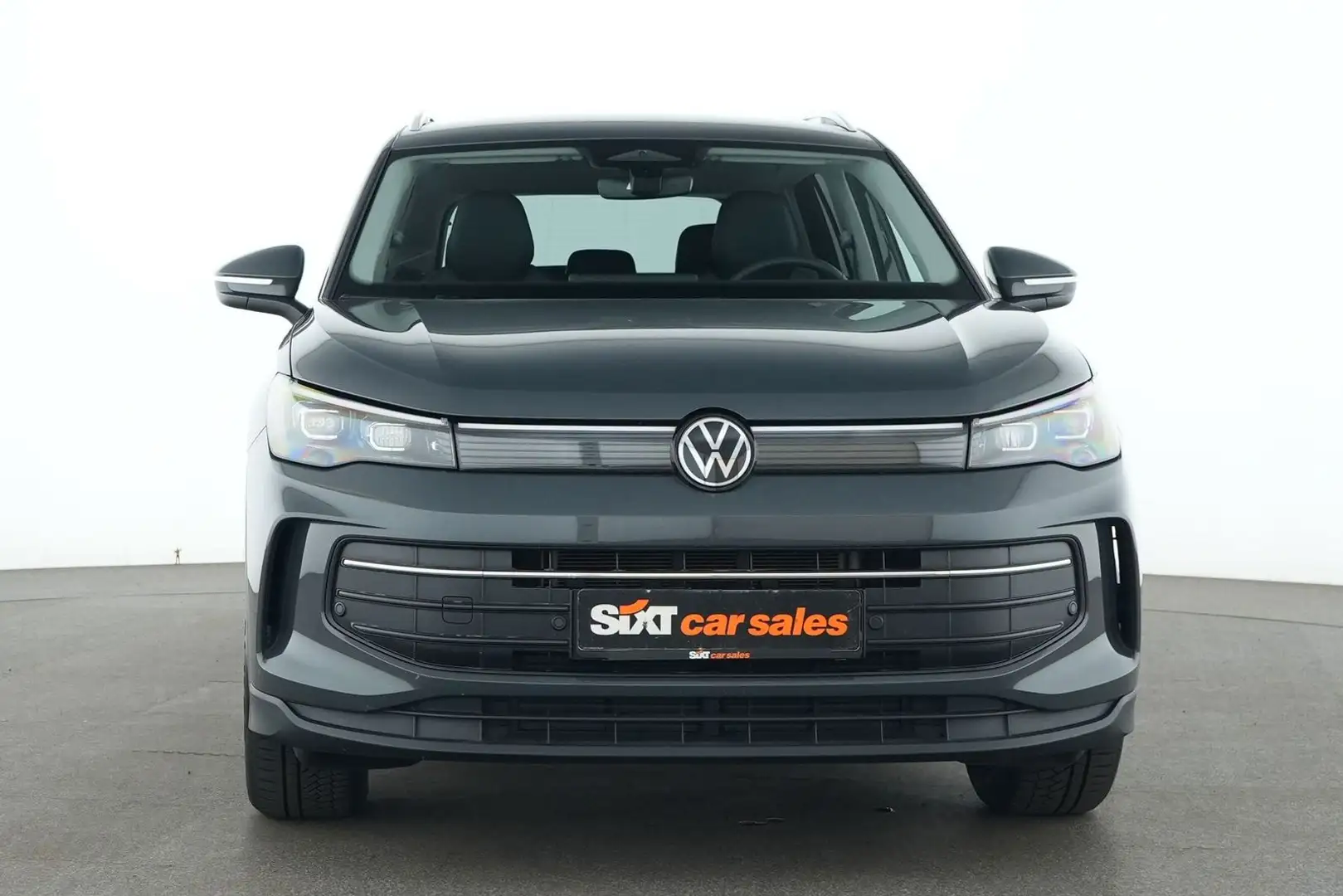 Volkswagen Tiguan 1.5 eTSI Life LED+|Nav|Sitz-&LRHZ|Kam|AHK Grau - 2