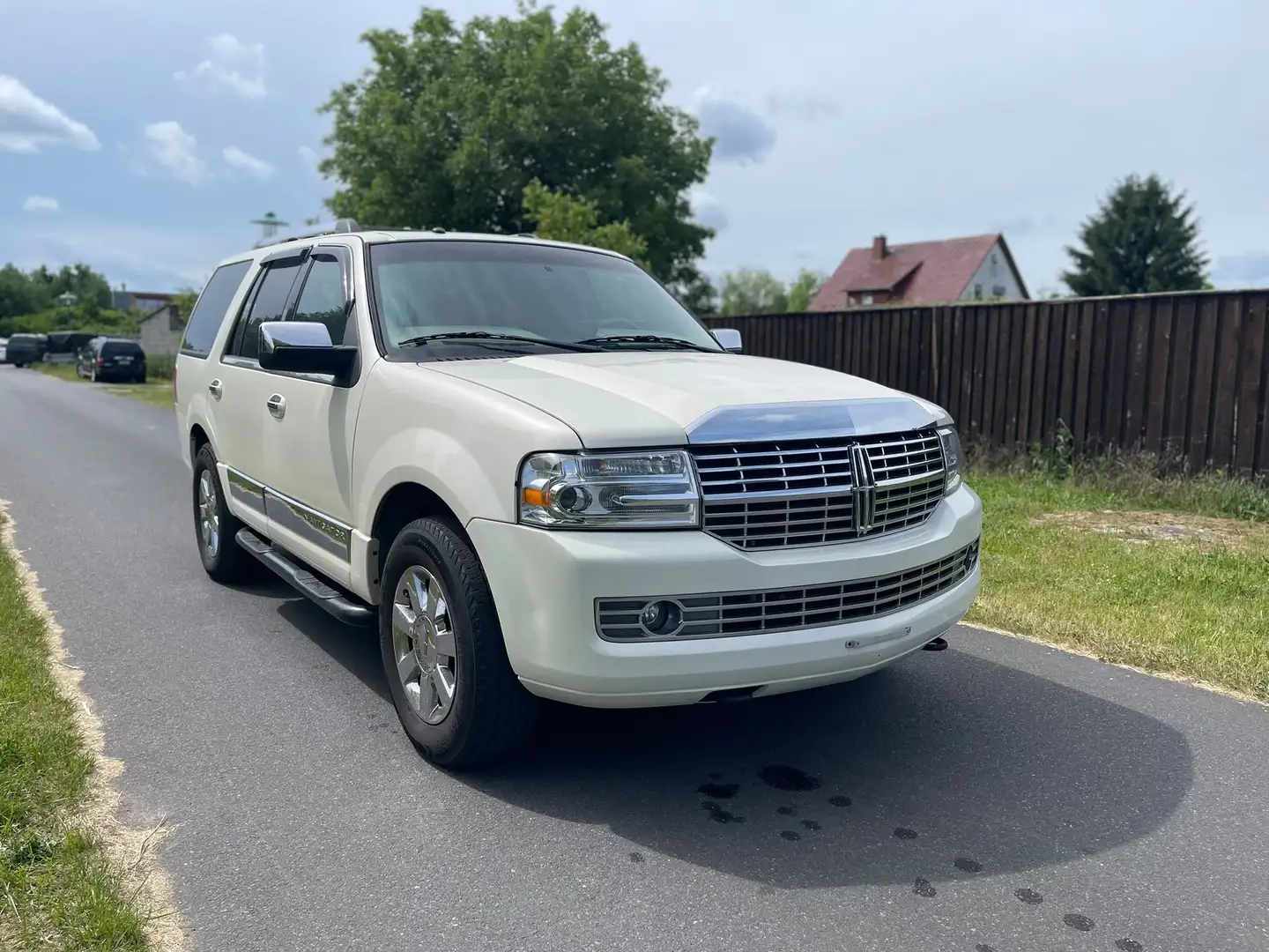 Lincoln Navigator 5,4 V8"AUTOMATIK"7 SITZE"KLIMA"ALLRAD" Weiß - 1
