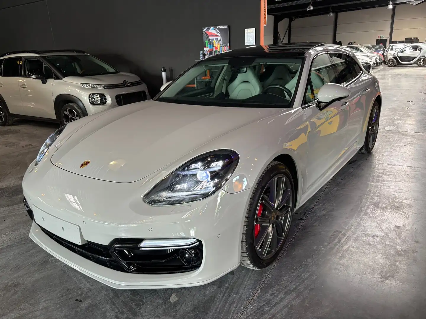 Porsche Panamera Panamera Turbo 4.0 V8 Bi-Turbo Executive PDK Zilver - 1